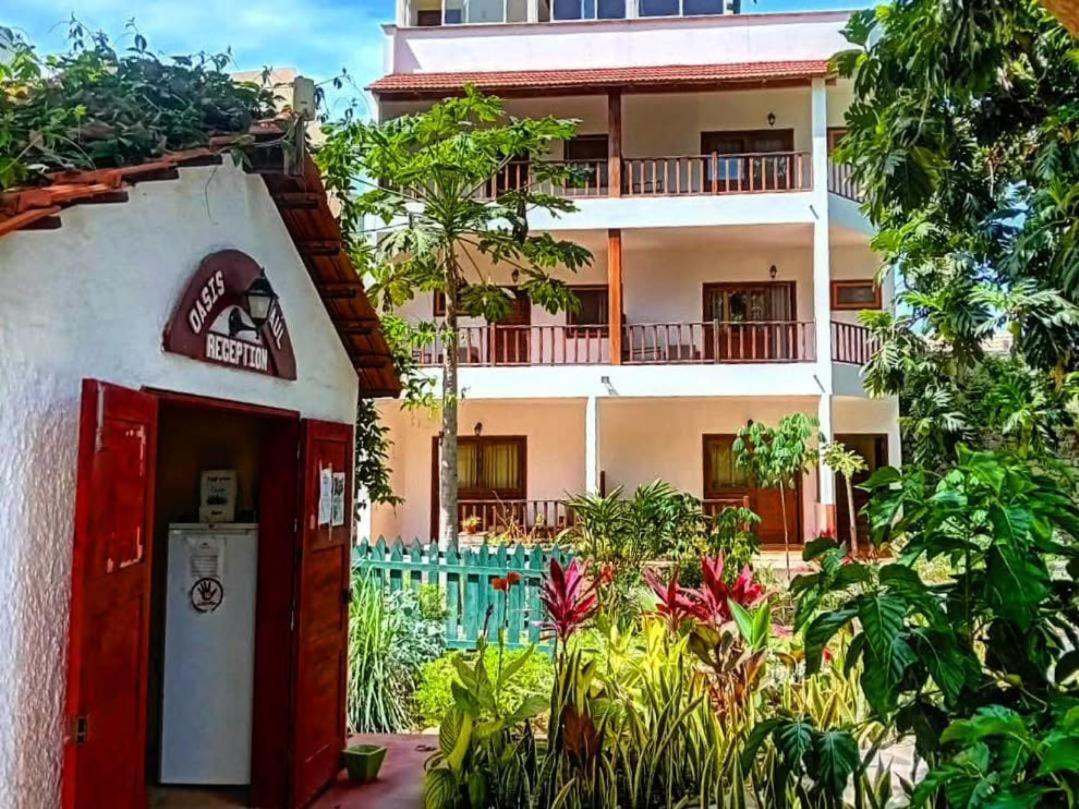 Hotel Oasis Paul Residencial Esterno foto